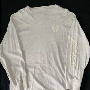 PINK Victoria's Secret Light Gray Long Sleeve Tee